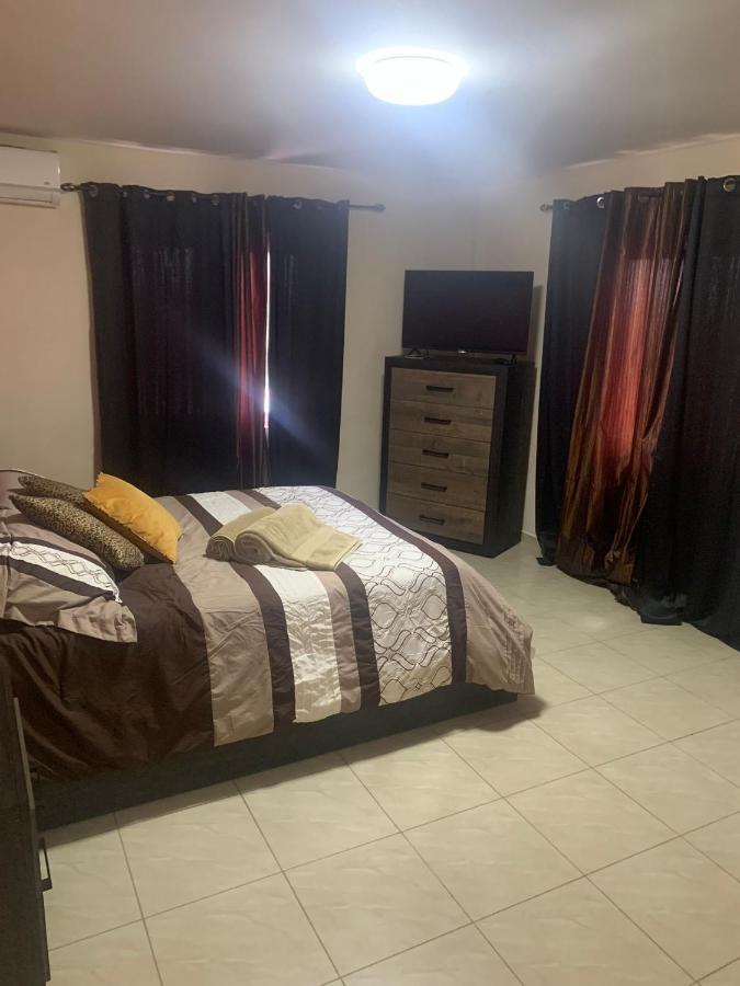 Omira Apartment Suites يلمستاد المظهر الخارجي الصورة