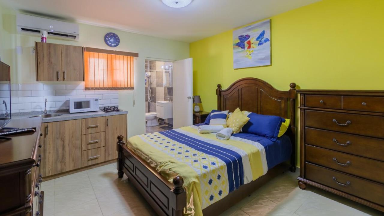 Omira Apartment Suites يلمستاد المظهر الخارجي الصورة