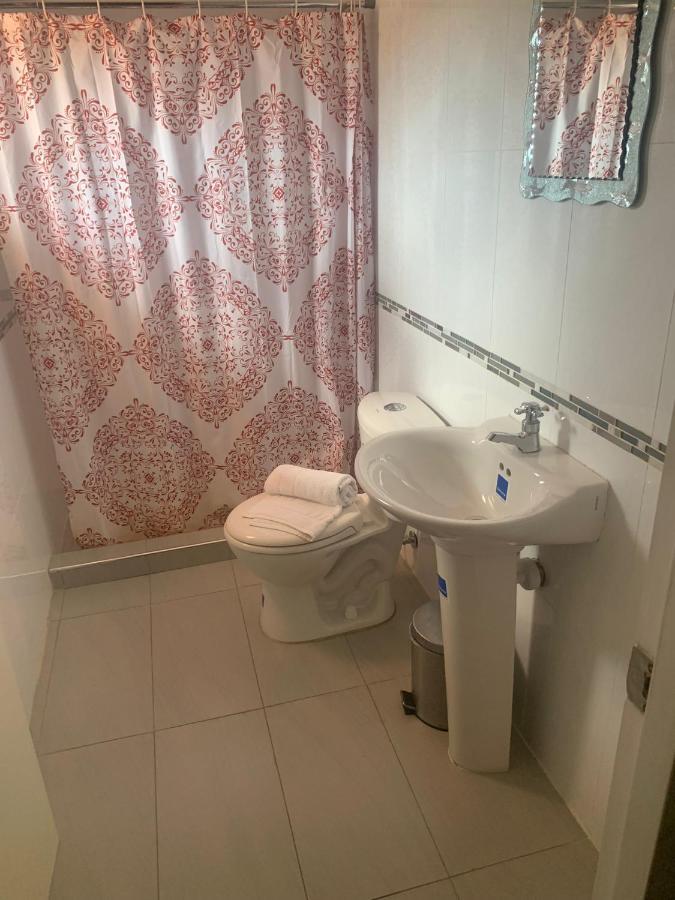 Omira Apartment Suites يلمستاد المظهر الخارجي الصورة